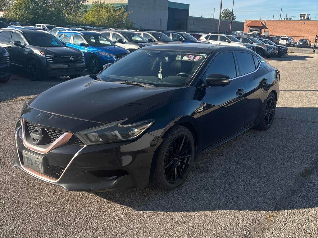 Nissan Maxima