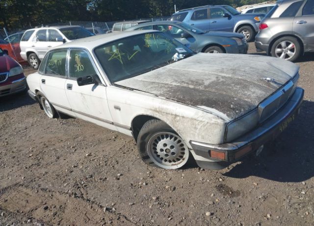 Jaguar XJ6