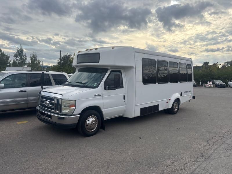 Ford E-450