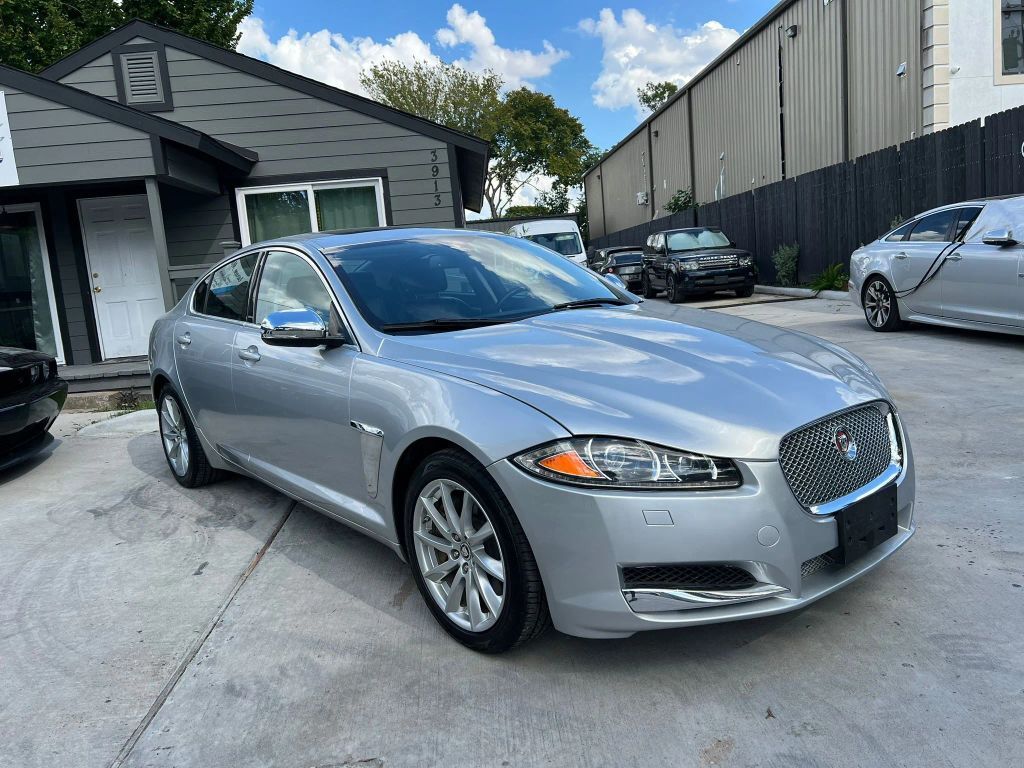 2013 JAGUAR XF
