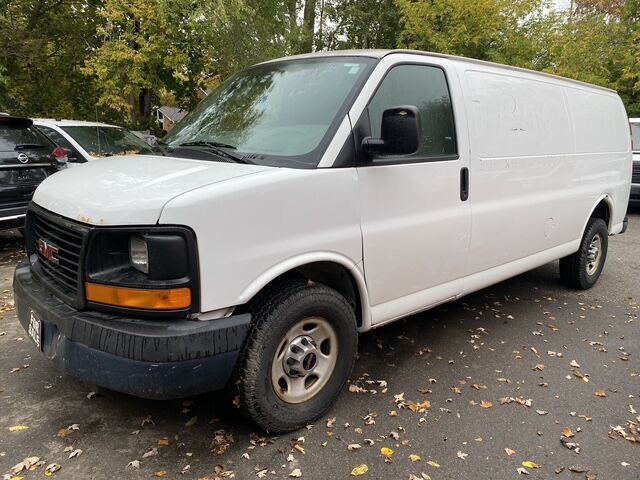 GMC Savana