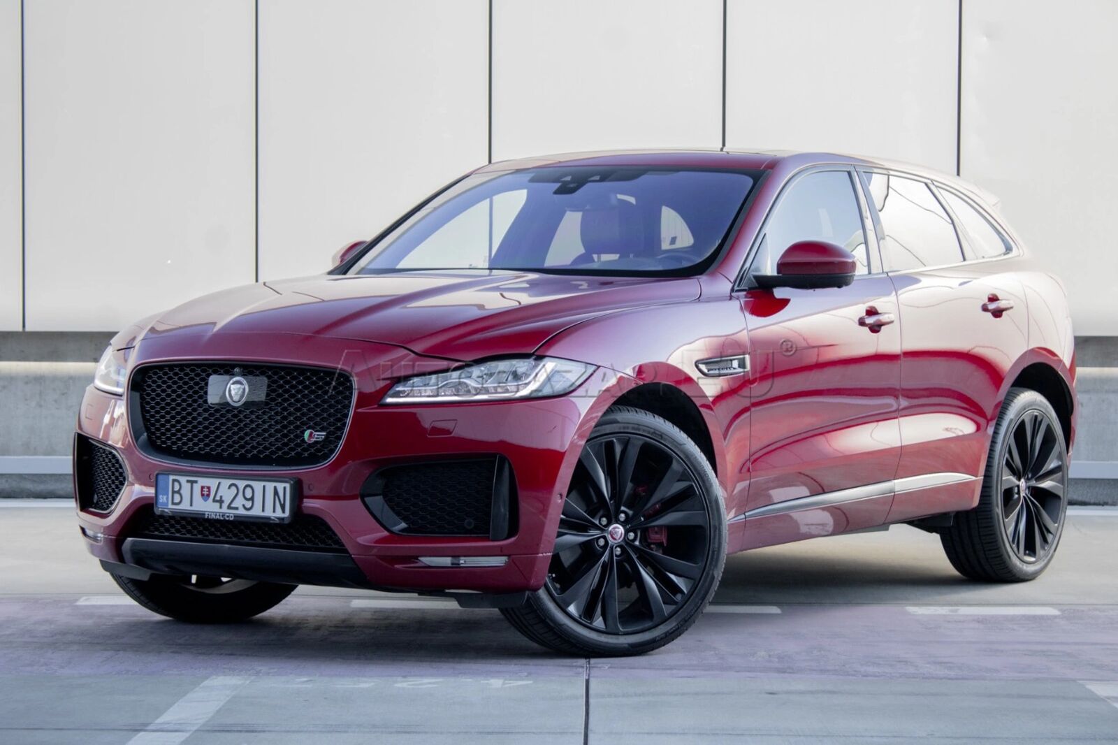 Jaguar F-Pace