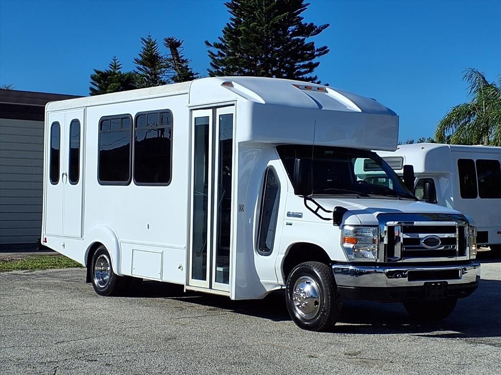 2016 FORD E-350