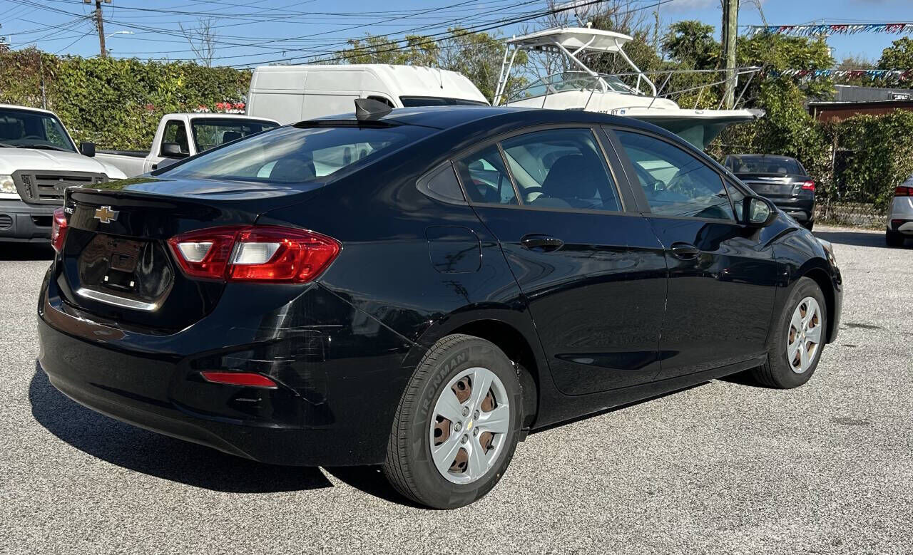 2018 CHEVROLET Cruze