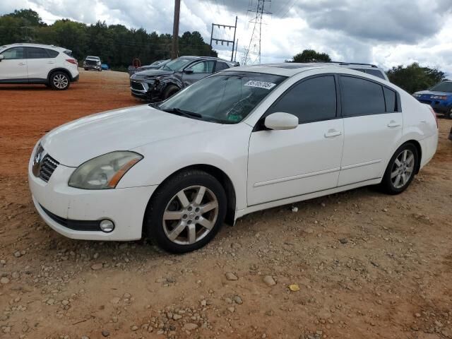 Nissan Maxima