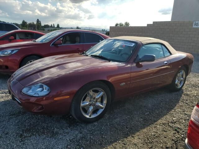 Jaguar XK8