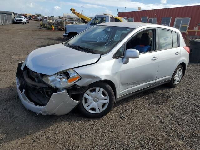 2011 NISSAN Versa