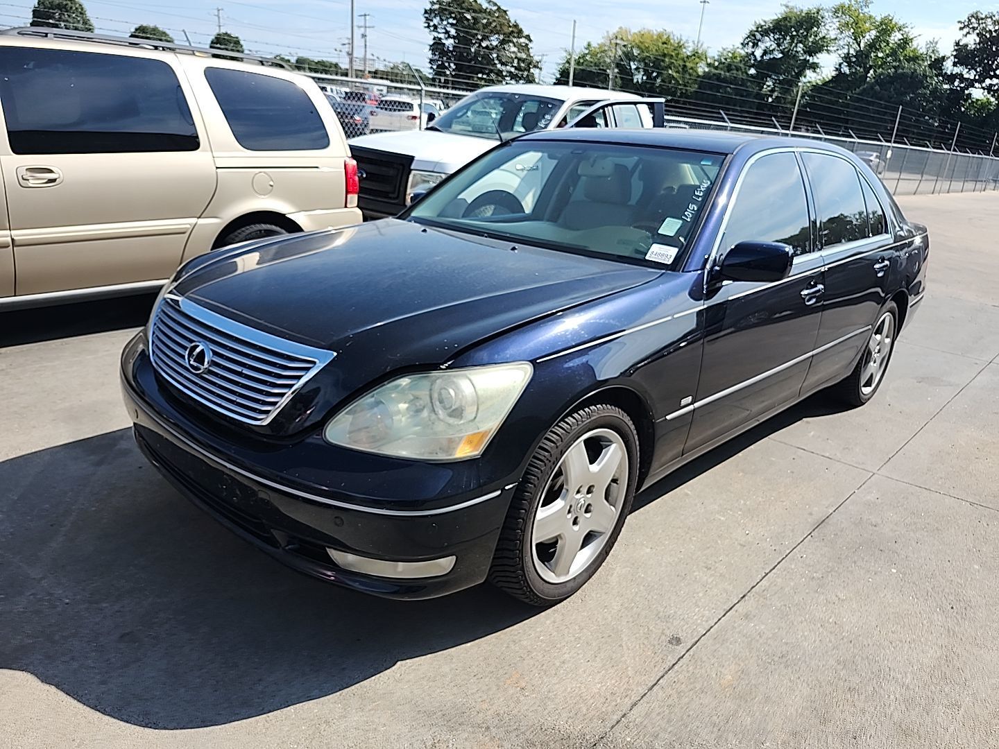 Lexus LS