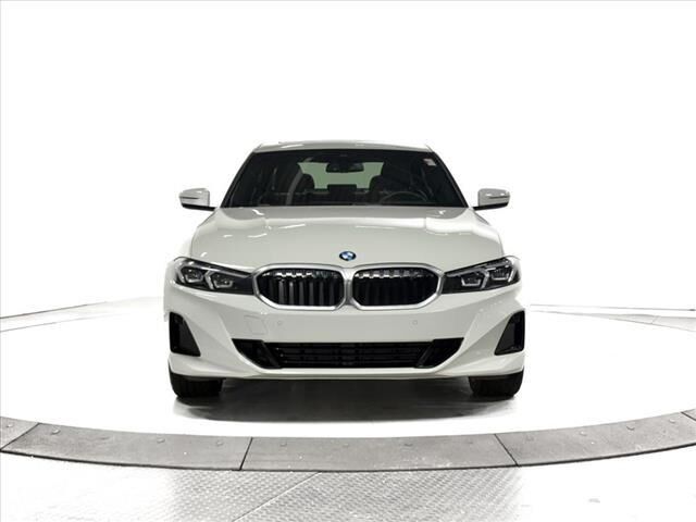 2023 BMW 330i