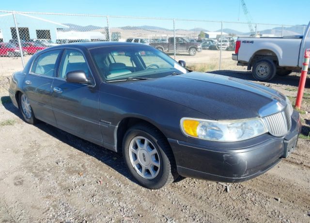 Lincoln Town Car
