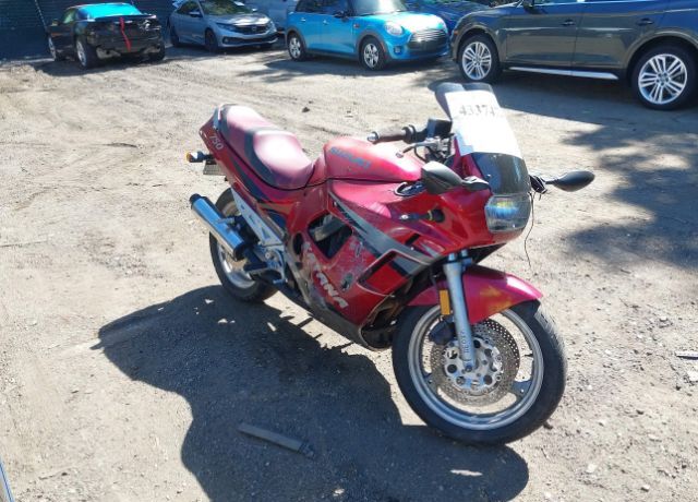 Suzuki GSX750F