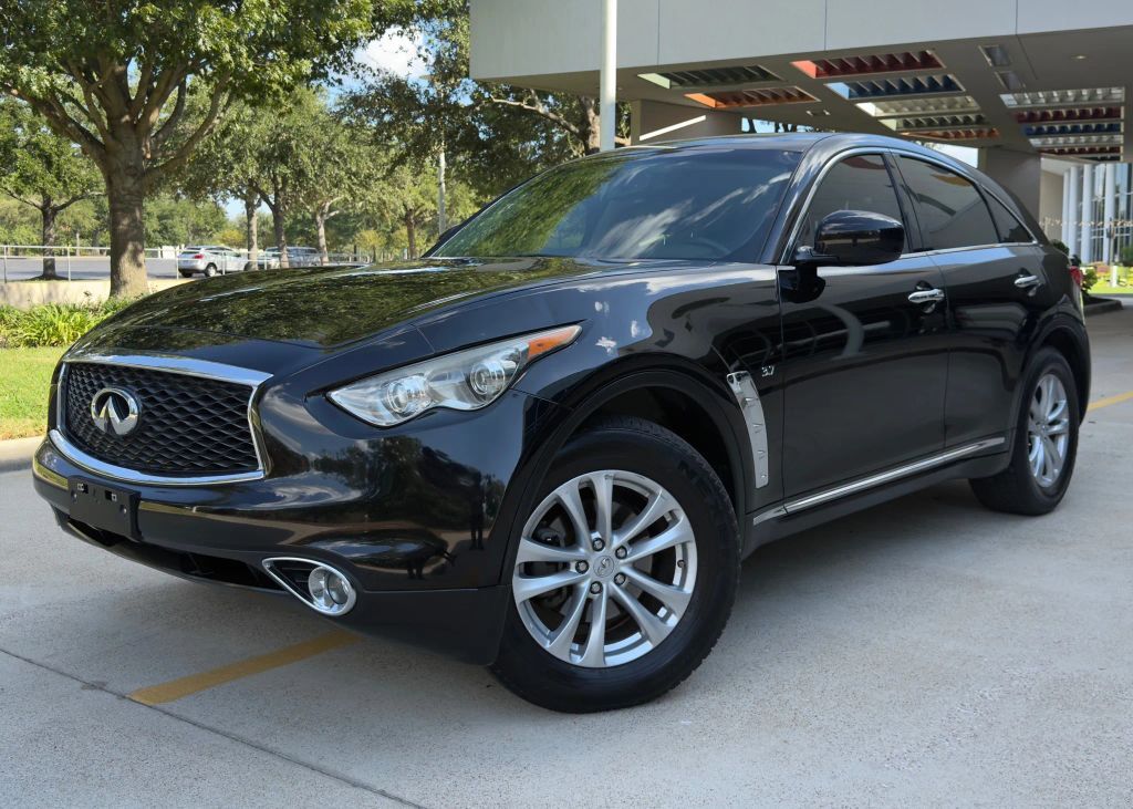 2017 INFINITI QX70