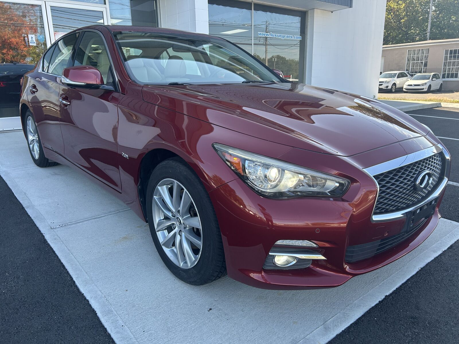 2016 INFINITI Q50