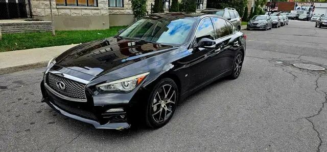 Infiniti Q50