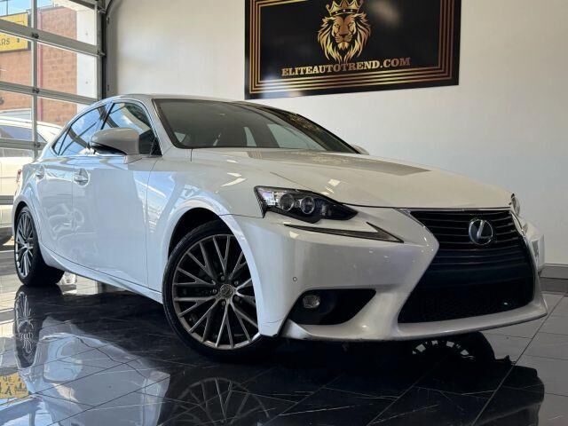 2015 LEXUS IS
