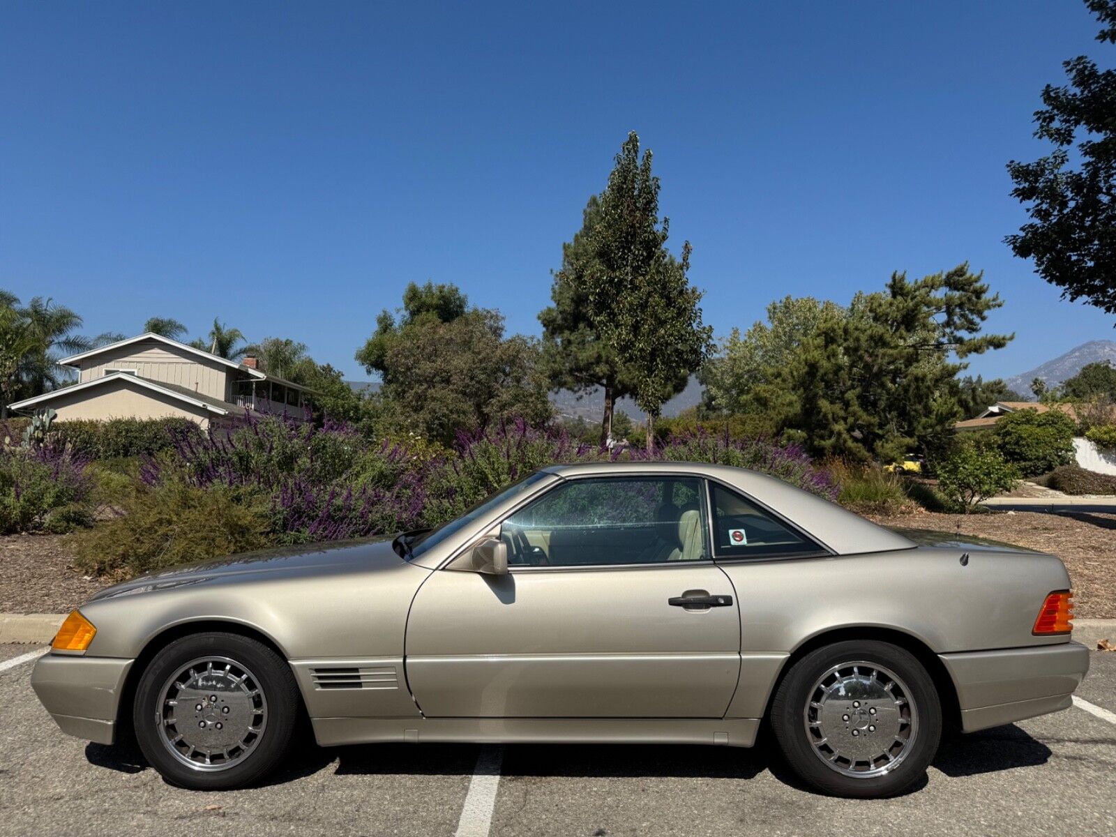 Mercedes-Benz 300