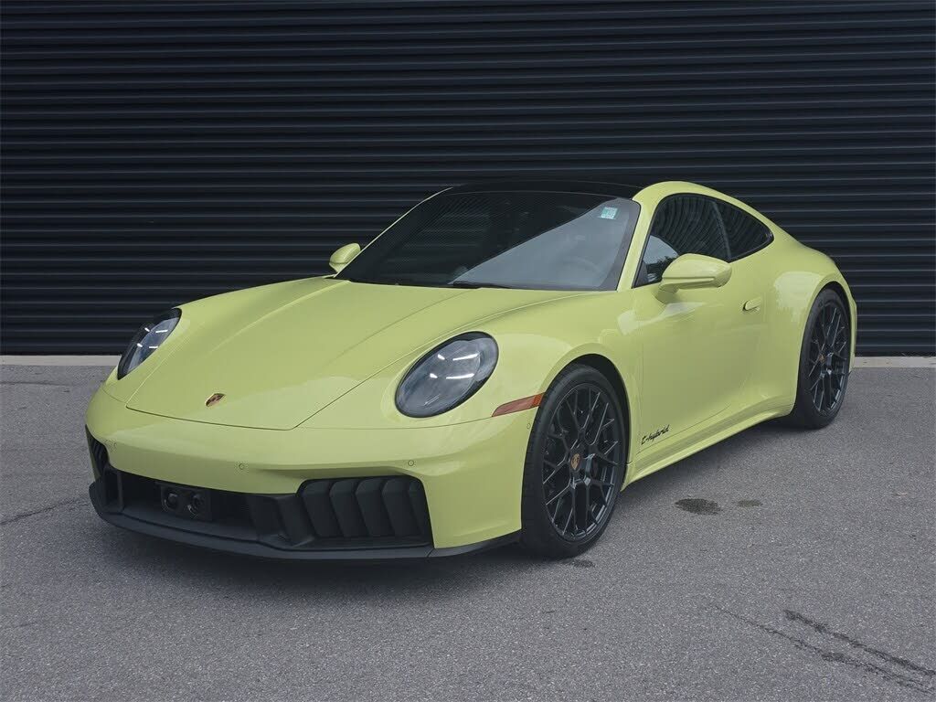 2025 PORSCHE 911
