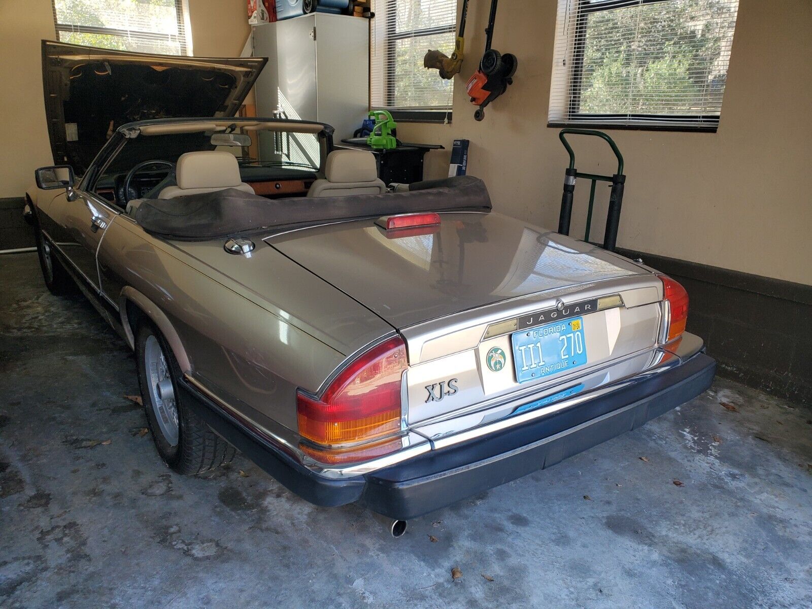 Jaguar XJS