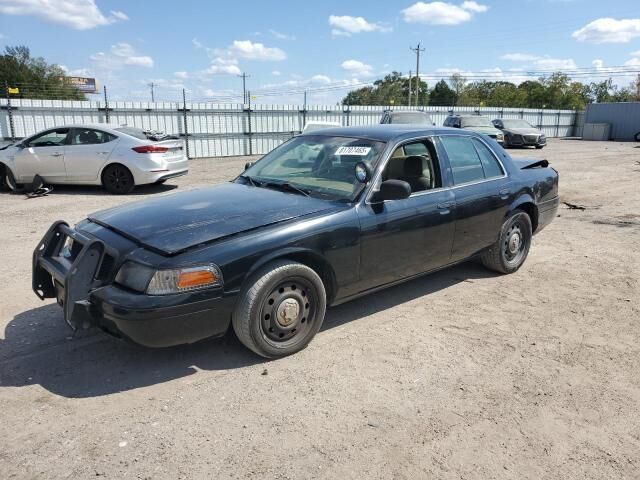 Ford Crown Victoria