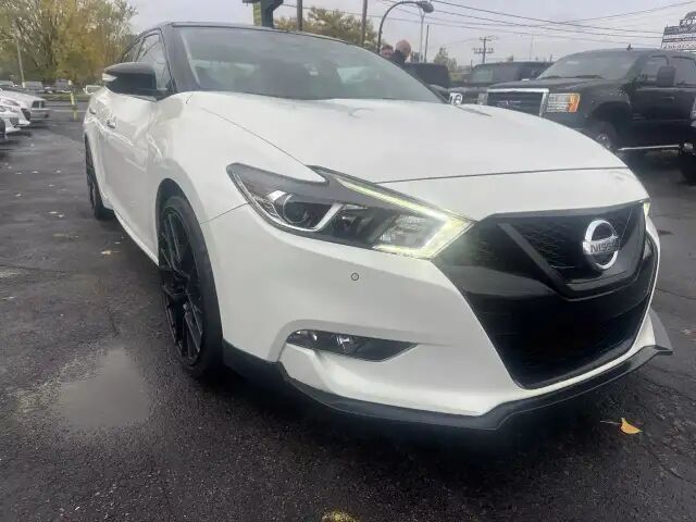 Nissan Maxima