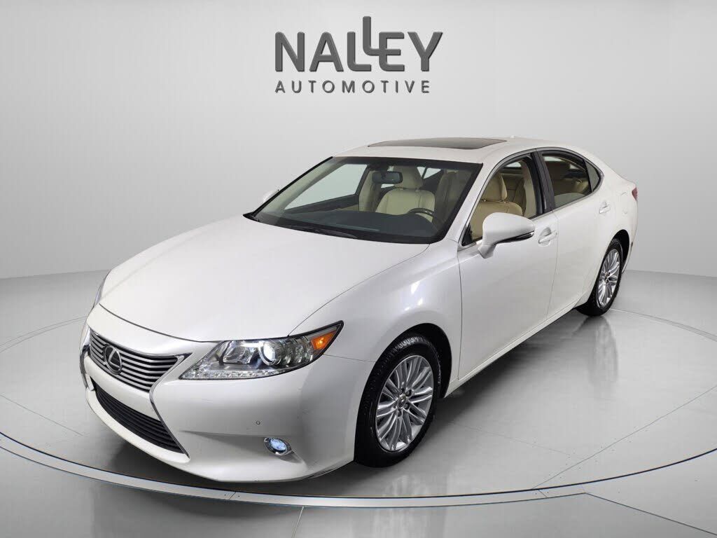 Lexus ES