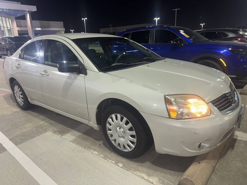 Mitsubishi Galant