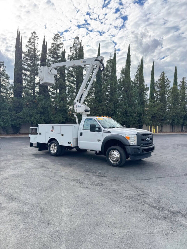Ford F-550