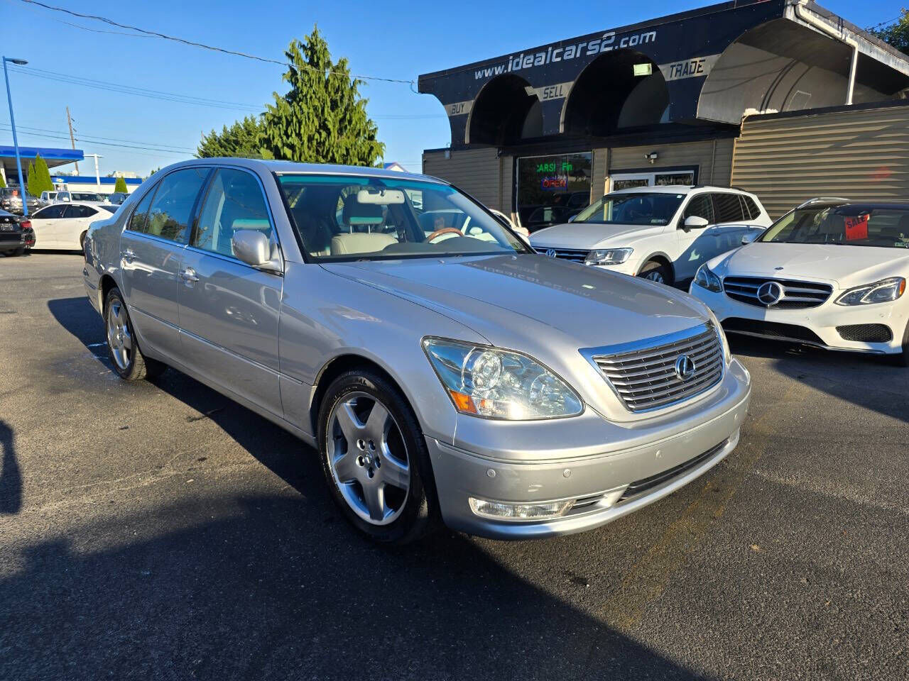Lexus LS