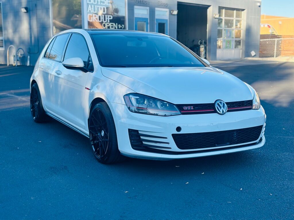Volkswagen Golf GTI