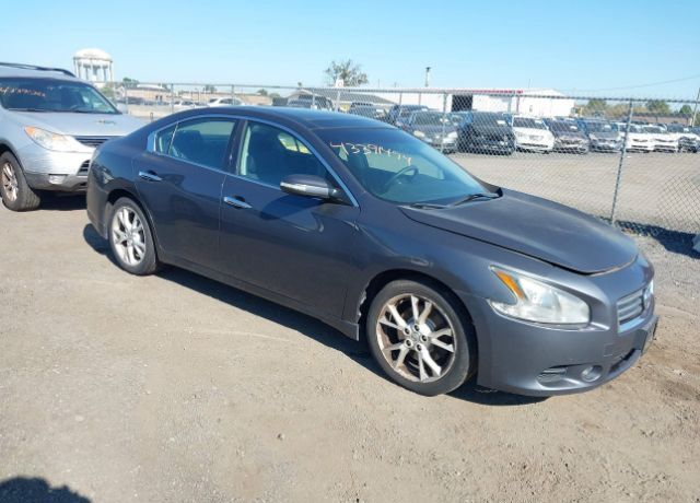 Nissan Maxima