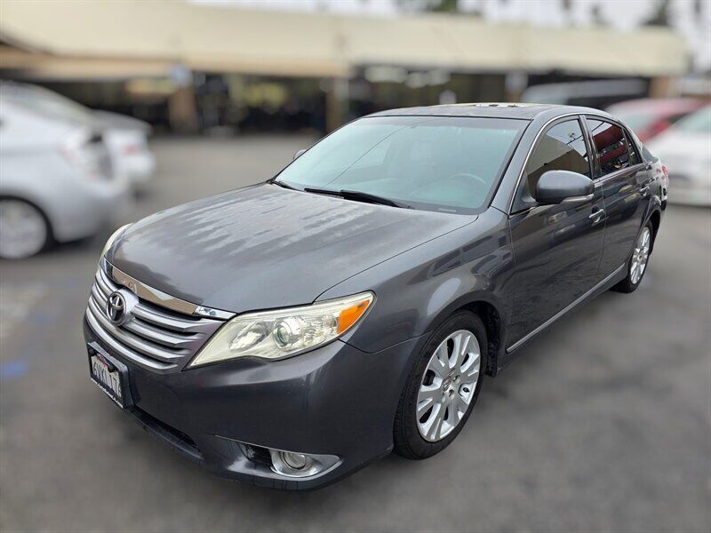 2012 TOYOTA Avalon