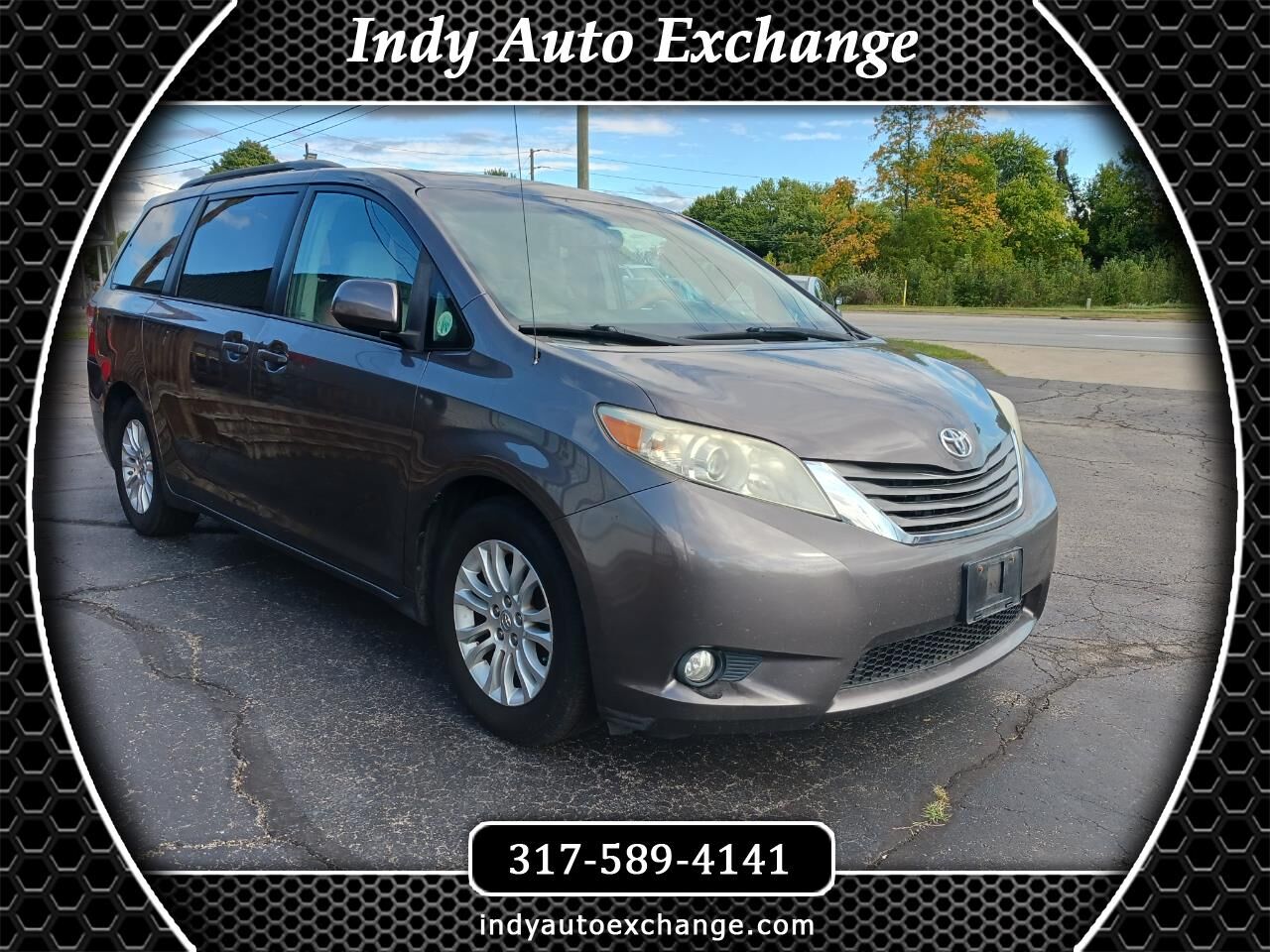 2012 TOYOTA Sienna