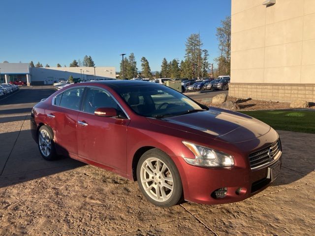 Nissan Maxima
