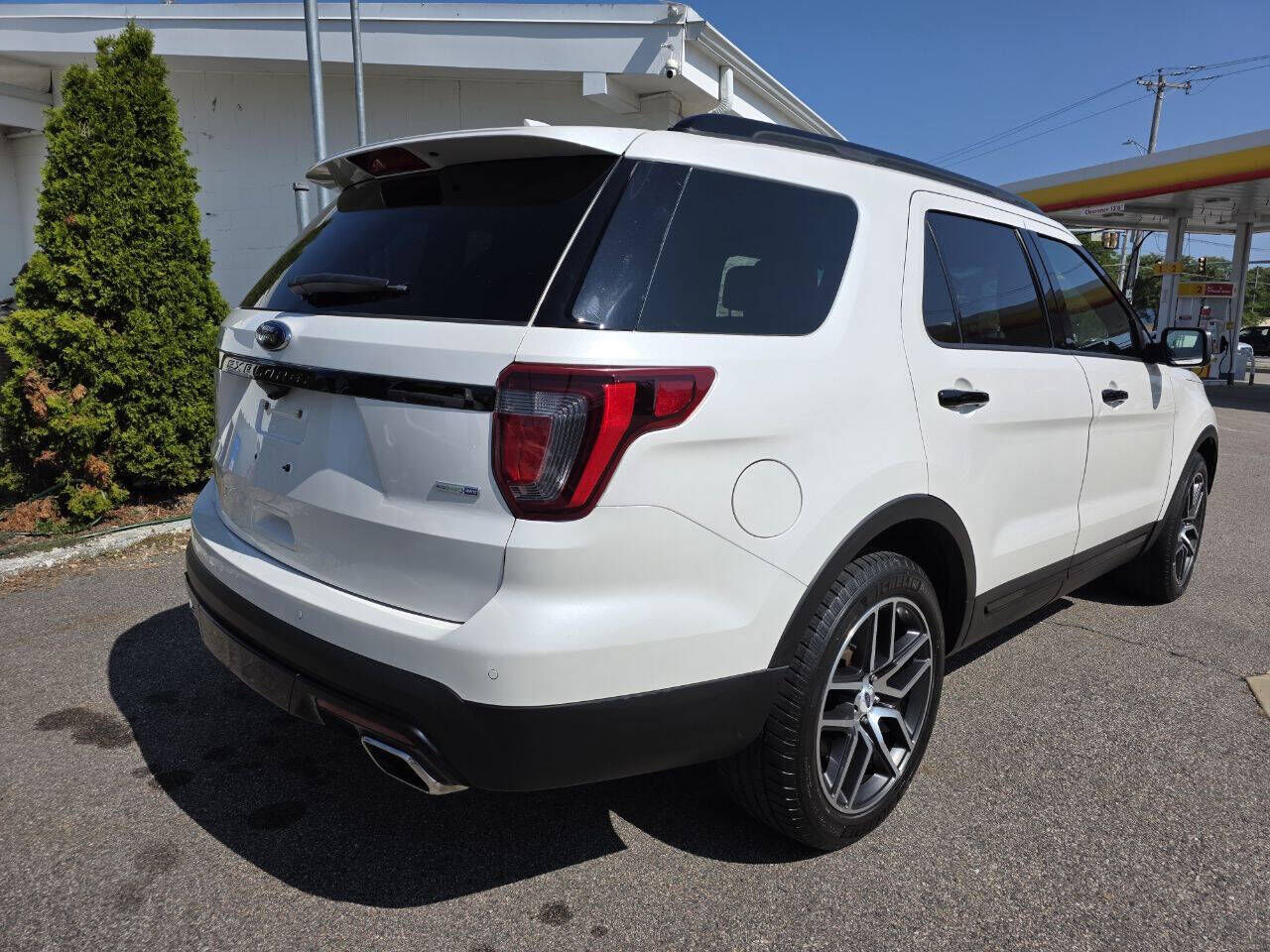 2016 FORD Explorer