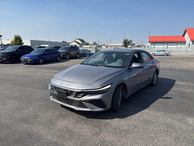 2024 HYUNDAI Elantra