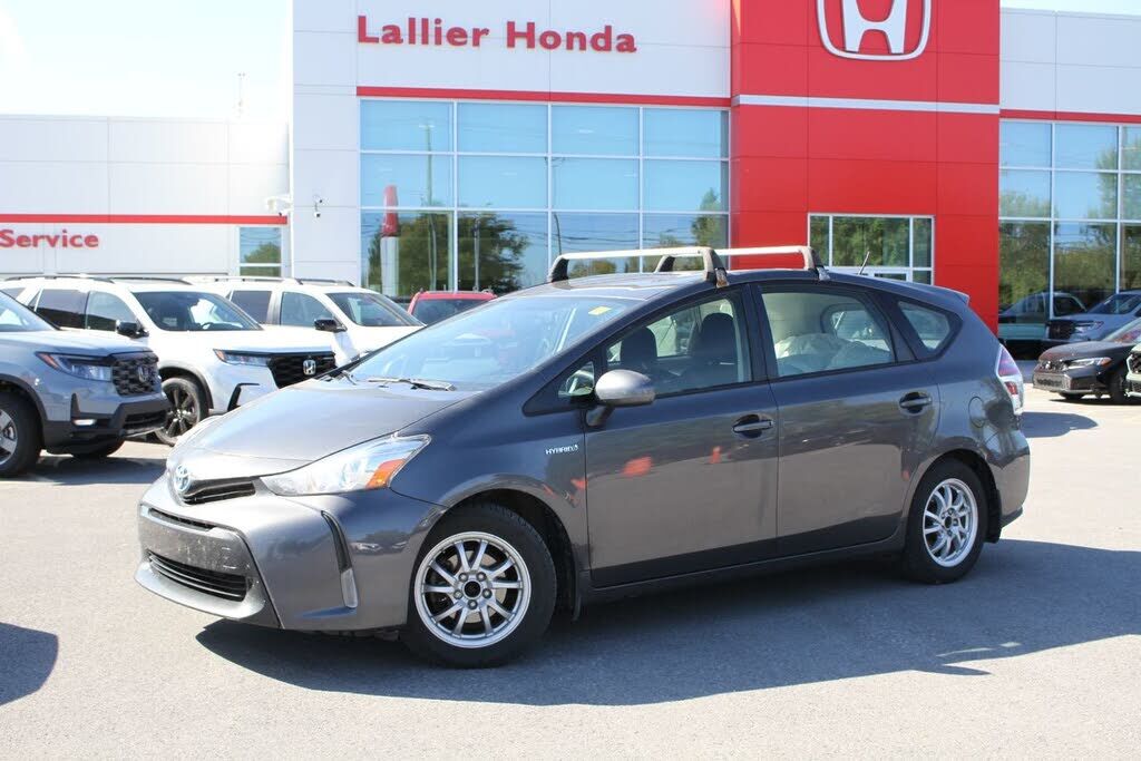 Toyota Prius V