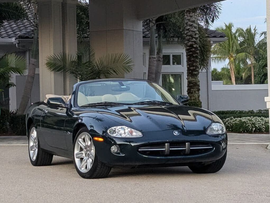 Jaguar XK8