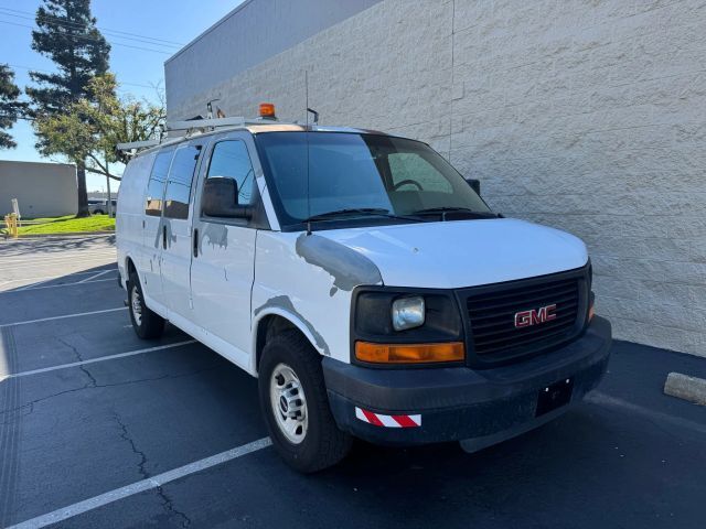 GMC Savana