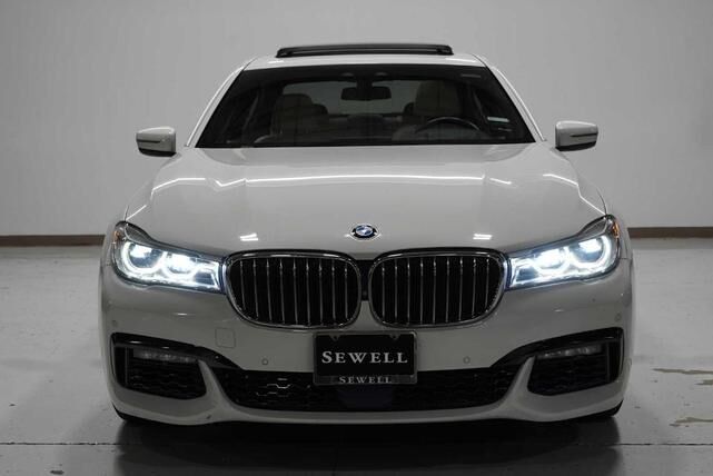 2018 BMW 750i / B7