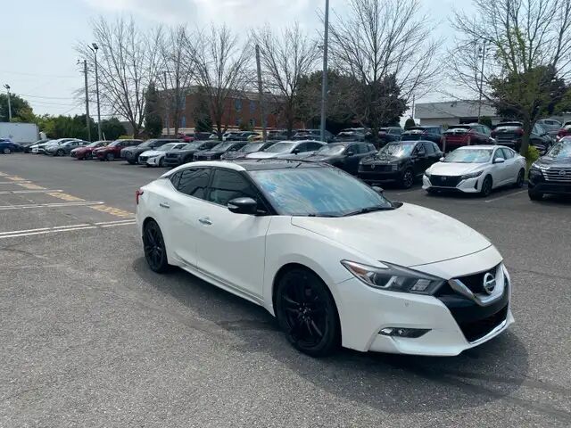Nissan Maxima