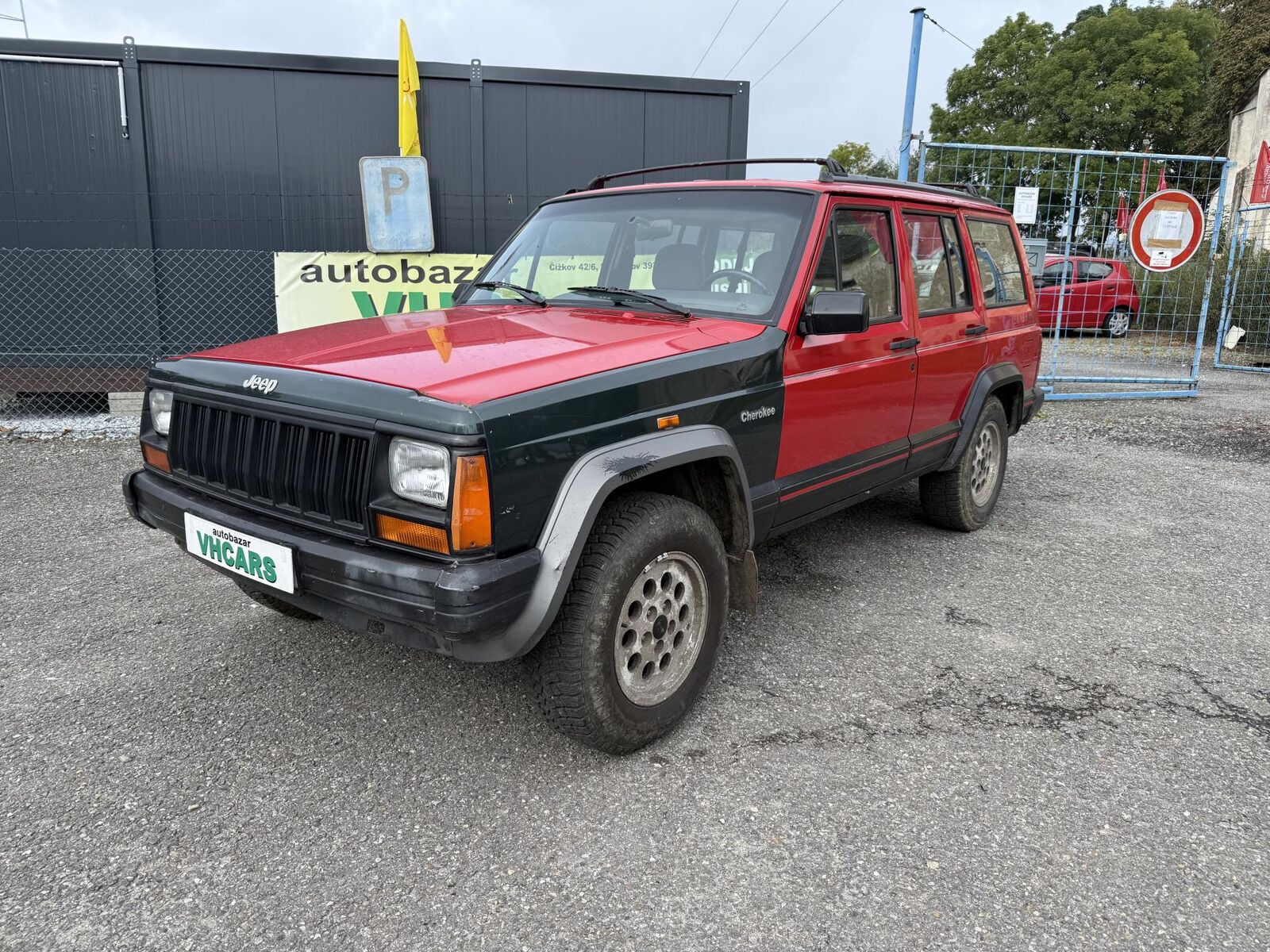 Jeep Cherokee