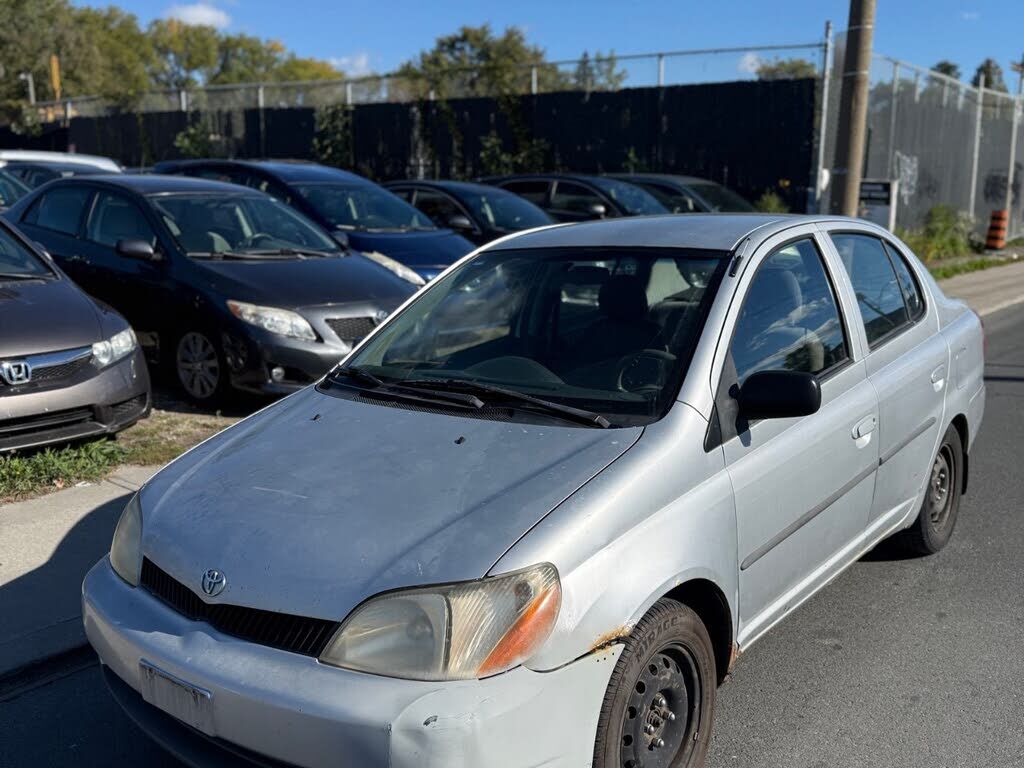 Toyota Echo