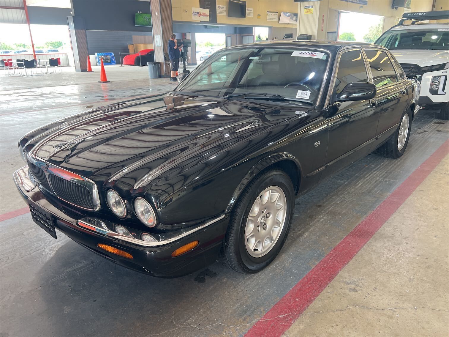 Jaguar XJ8