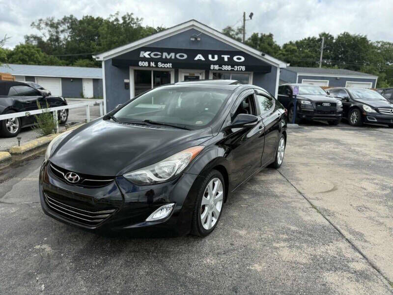 2013 HYUNDAI Elantra