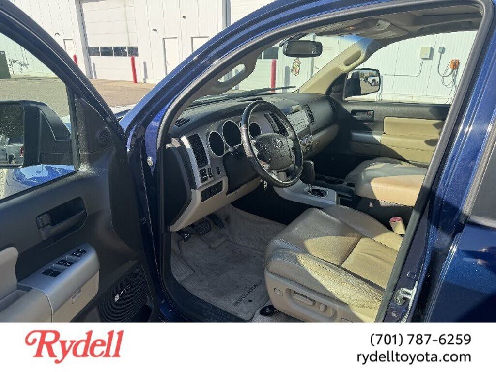 Toyota Sequoia