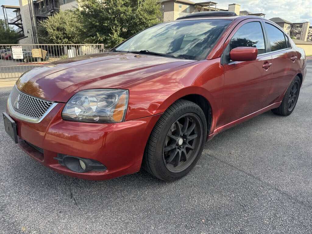 Mitsubishi Galant