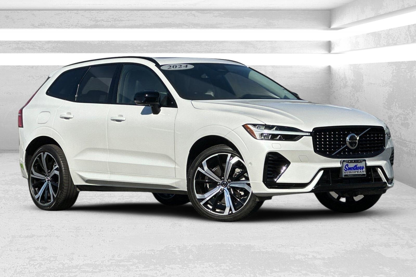 2024 VOLVO XC60