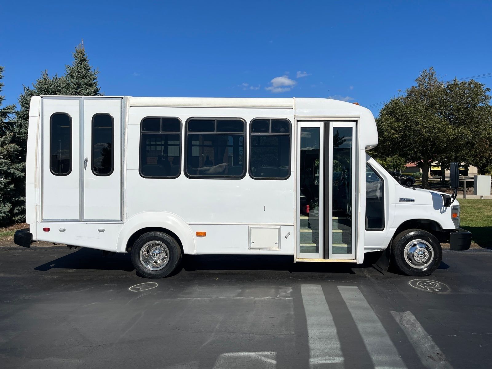 Ford E-450