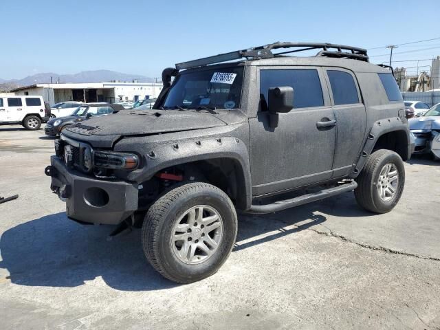 Toyota FJ Cruiser