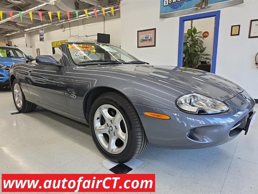 Jaguar XK8